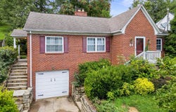 51 Roland Park Drive, Huntington, WV 25705