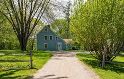 16 Oak Street, Kennebunkport, ME 04046