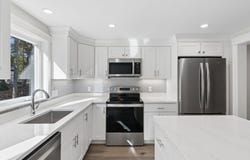 60 Brown Street, Kennebunk, ME 04043