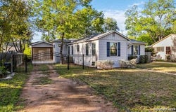 124 Harmon, San Antonio, TX 78209