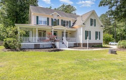 101 Rainbow Drive, Carrboro, NC 27510
