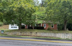 1462 Ky. Rt. 40, Staffordsville, KY 41256