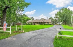 236 CHARLIE CANNON Road, Coushatta, LA 71019