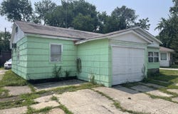 7950 S White Oak Lane, Hammond, IN 46324
