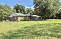 17882 SHERWOOD FOREST Road, Havana, IL 62644