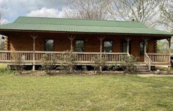 109 Cedar Valley Dr, El Paso, AR 72045