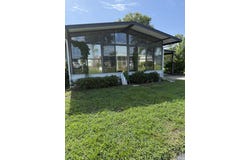1005B W Gleneagles Rd, Ocala, FL 34480