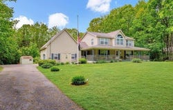32 Beaver Pond Road, Kennebunkport, ME 04046