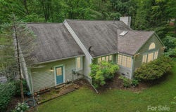 107 Camellia Way, Hendersonville, NC 28739