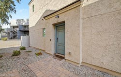 2280 W HARMONT Drive, Phoenix, AZ 85021