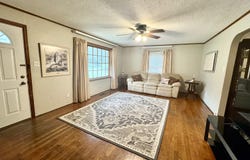 2432 E 16th Street, Muncie, IN 47302