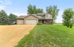 7531 E 250th Street, Elko New Market, MN 55020