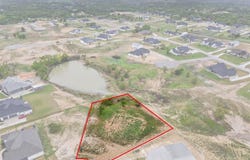 905 Medaris Way, Azle, TX 76020