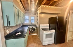 632 Oak St, Carmi, IL 62821