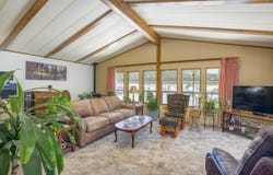 138 Parkdale Circle, Grants Pass, OR 97527