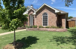 2900 Boyd Street, Ennis, TX 75119