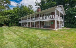 35 Park Ave, West Springfield, MA 01089