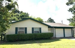 1325 22nd Street NE, Paris, TX 75460