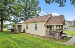 505 W Shawnee Street, Paola, KS 66071