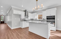 77 Annandale Dr, Columbus, MS 39702