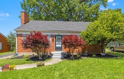 129 St.  James Drive, Lexington, KY 40502
