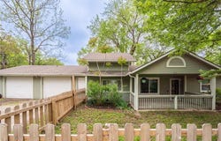 826 W Seventh Street, Ottawa, KS 66067