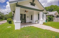 212 Coke Street, Yoakum, TX 77995
