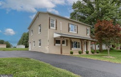 435 MOUNTVILLE DRIVE, LEBANON, PA 17046