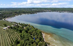 737 S Stony Point Road, Suttons Bay, MI 49682