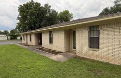 1400 W 5th Ave, Pine Bluff, AR 71602