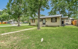 401 S Avenue C, Elgin, TX 78621