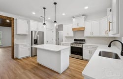 8925 Naturewalk Dr, Pace, FL 32571