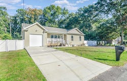 7 Henry Street, Centereach, NY 11720