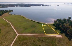 183 Stillwater Ln, Milam, TX 75959