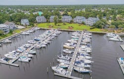 2555 St James Drive SE, Southport, NC 28461