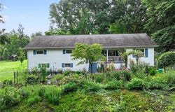 1042 Millwood Road, Derry Twp, PA 15627