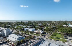 466 12th, NAPLES, FL 34102