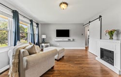 15 Beech Place, West Deptford, NJ 08096