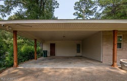 709 N Sunset Drive, Yazoo City, MS 39194