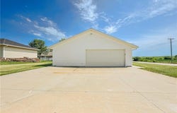 405 S Country Club Road, Maryville, MO 64468