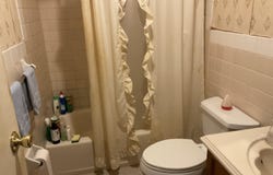 903 NO Oaks Boulevard N, North Brunswick, NJ 08902