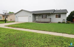 503 David Ave, Baltic, SD 57003