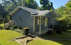 513  S Ash  ST, Harrison, AR 72601