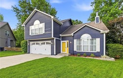 1005 NW PENNINGTON Place, Blue Springs, MO 64015