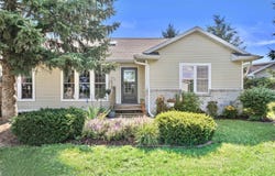 1277 E Bluff Road, Whitewater, WI 53190