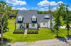 135 Dixie Cove, Eufaula, OK 74432