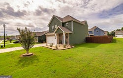 126 Charleston, Milner, GA 30257
