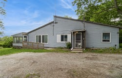 1864 40th Place, Melcher Dallas, IA 50062
