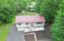 2787 Pocono Circle, Bartonsville, PA 18321