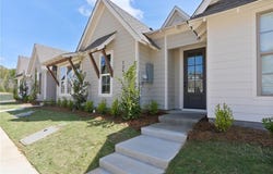 125 SUMMER Street, OPELIKA, AL 36804